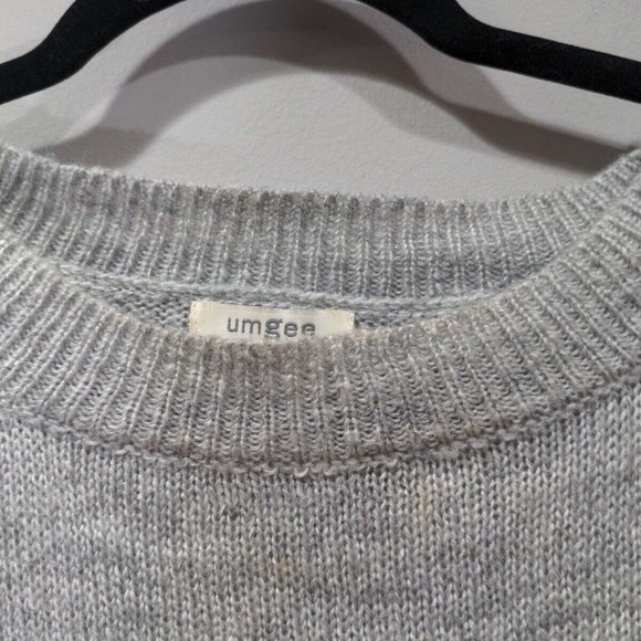 Umgee Womens Floral Embroidered Sweater Size Small Oversized Gray Slouchy Loose - Picture 10 of 16